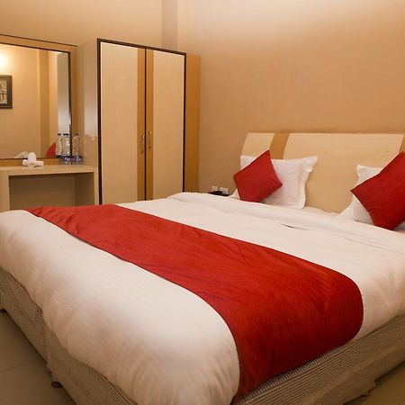 Oyo 3345 Shubham Beach Puri Exterior foto