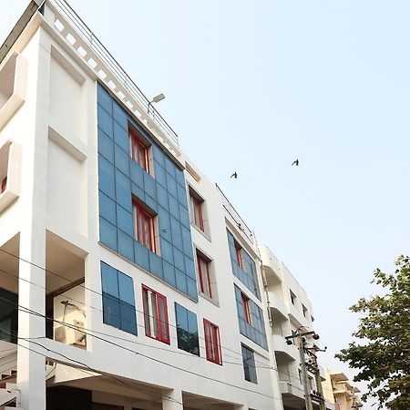 Oyo 3345 Shubham Beach Puri Exterior foto