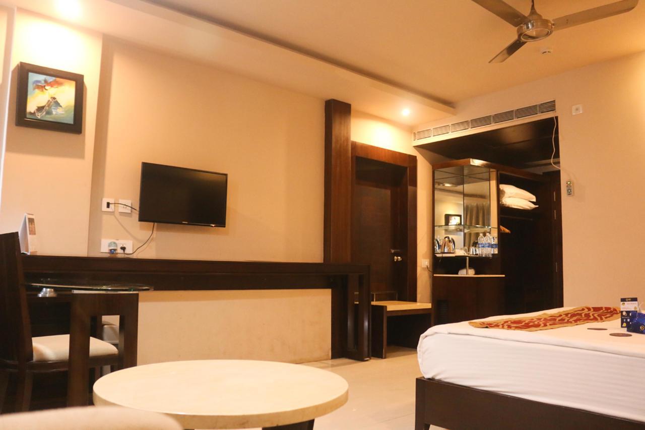 Oyo 3345 Shubham Beach Puri Exterior foto