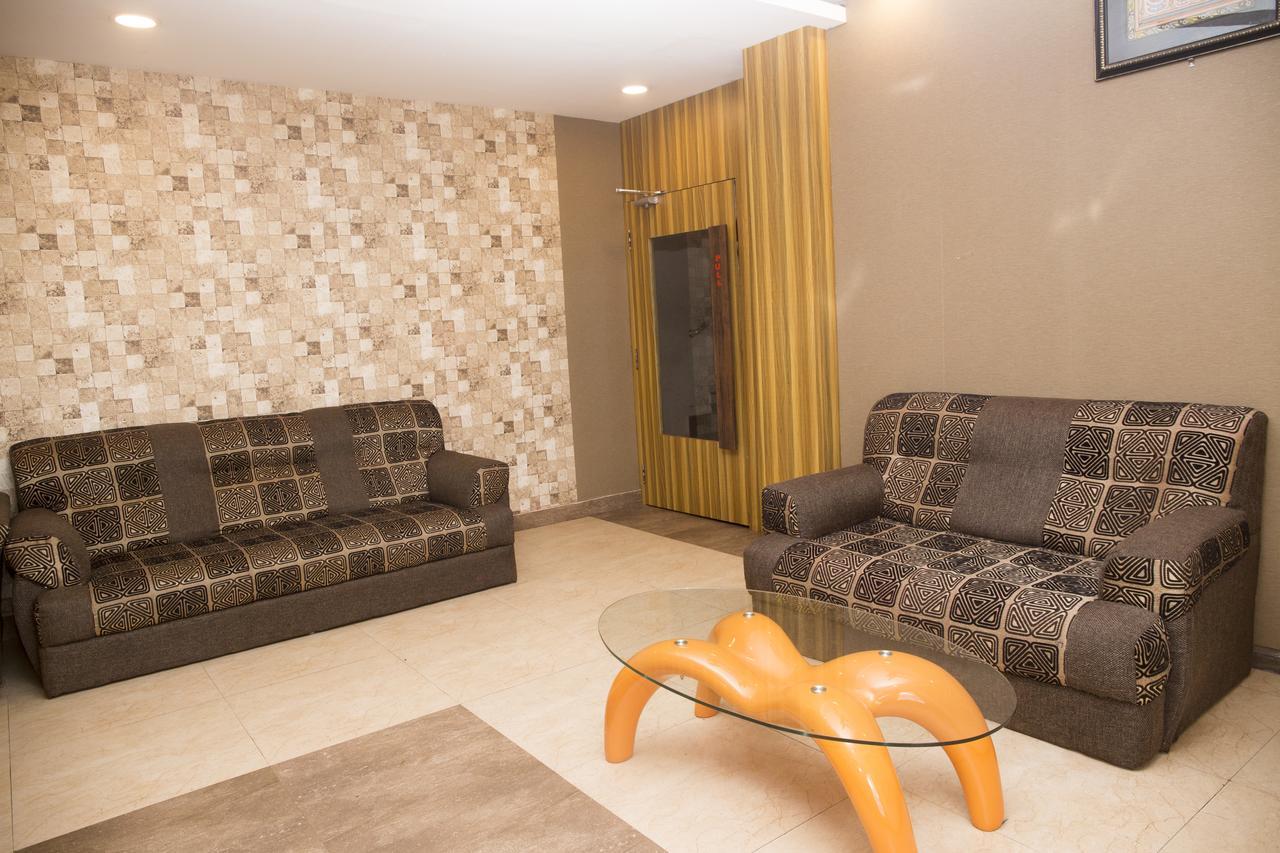 Oyo 3345 Shubham Beach Puri Exterior foto
